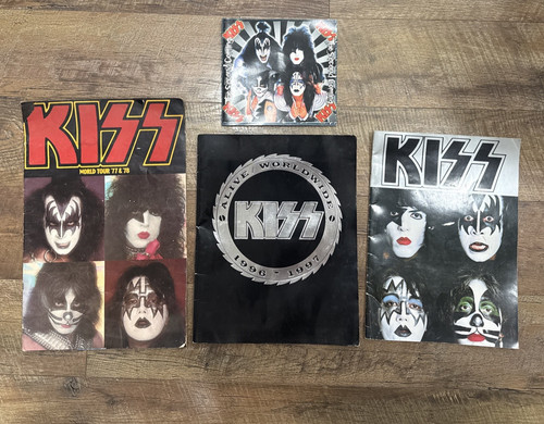 Kiss world tour concert - tour,
